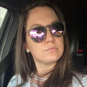 Meet your Posher, Shelby